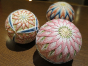 讃岐の伝統工芸品～「讃岐かがり手まり」