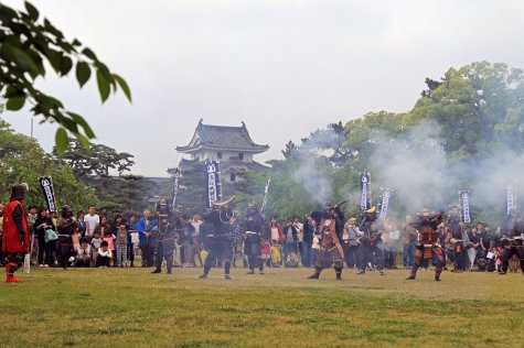 高松城鉄砲隊演武